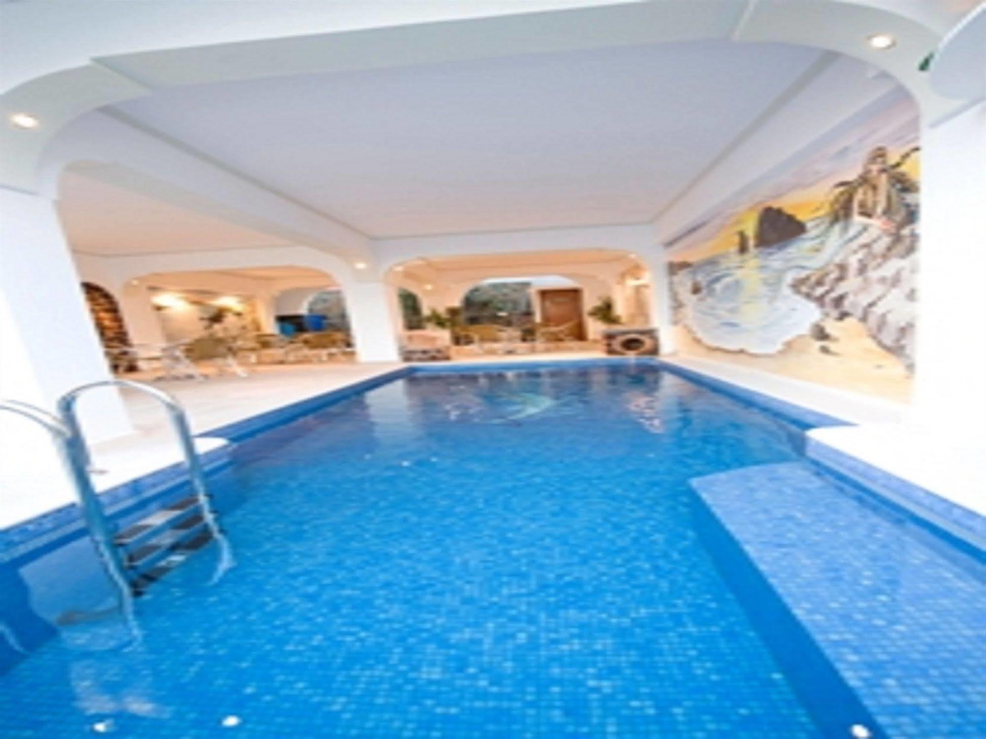 Villa Soula Fira  Einrichtungen foto